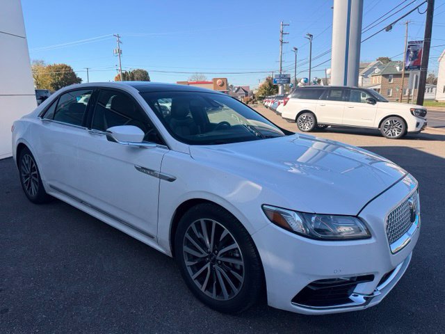 Used 2019 Lincoln Continental Select w/ Continental Climate Package AWD/4WD image 4