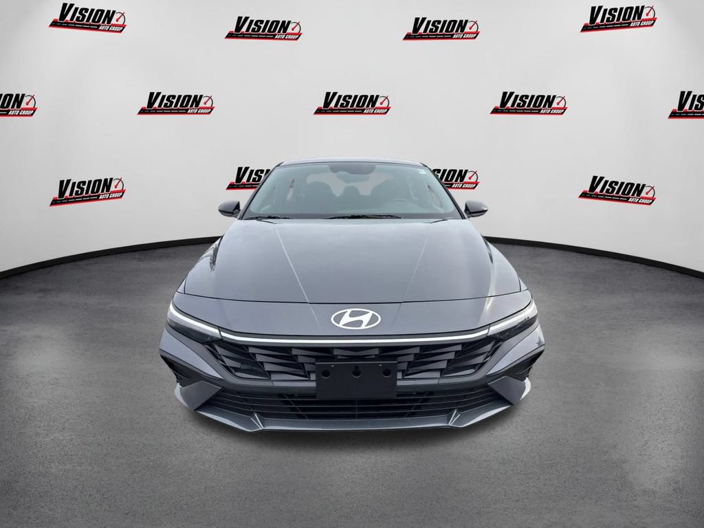 New 2026 Hyundai Elantra SEL FWD video 2