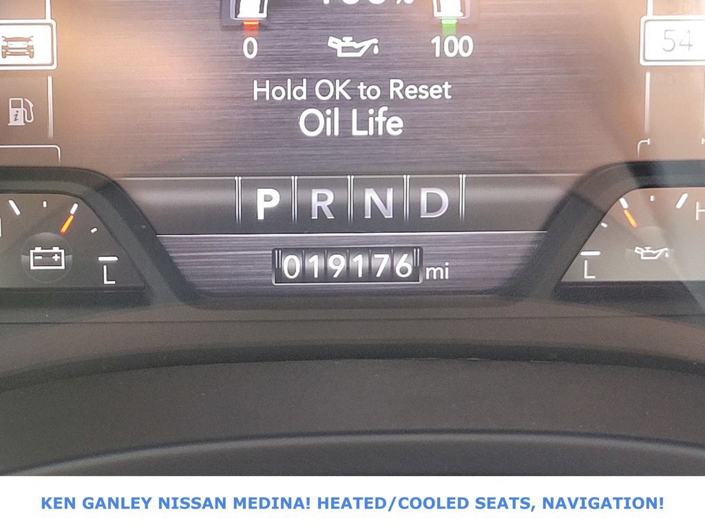 Used 2024 RAM 1500 Laramie AWD/4WD image 35