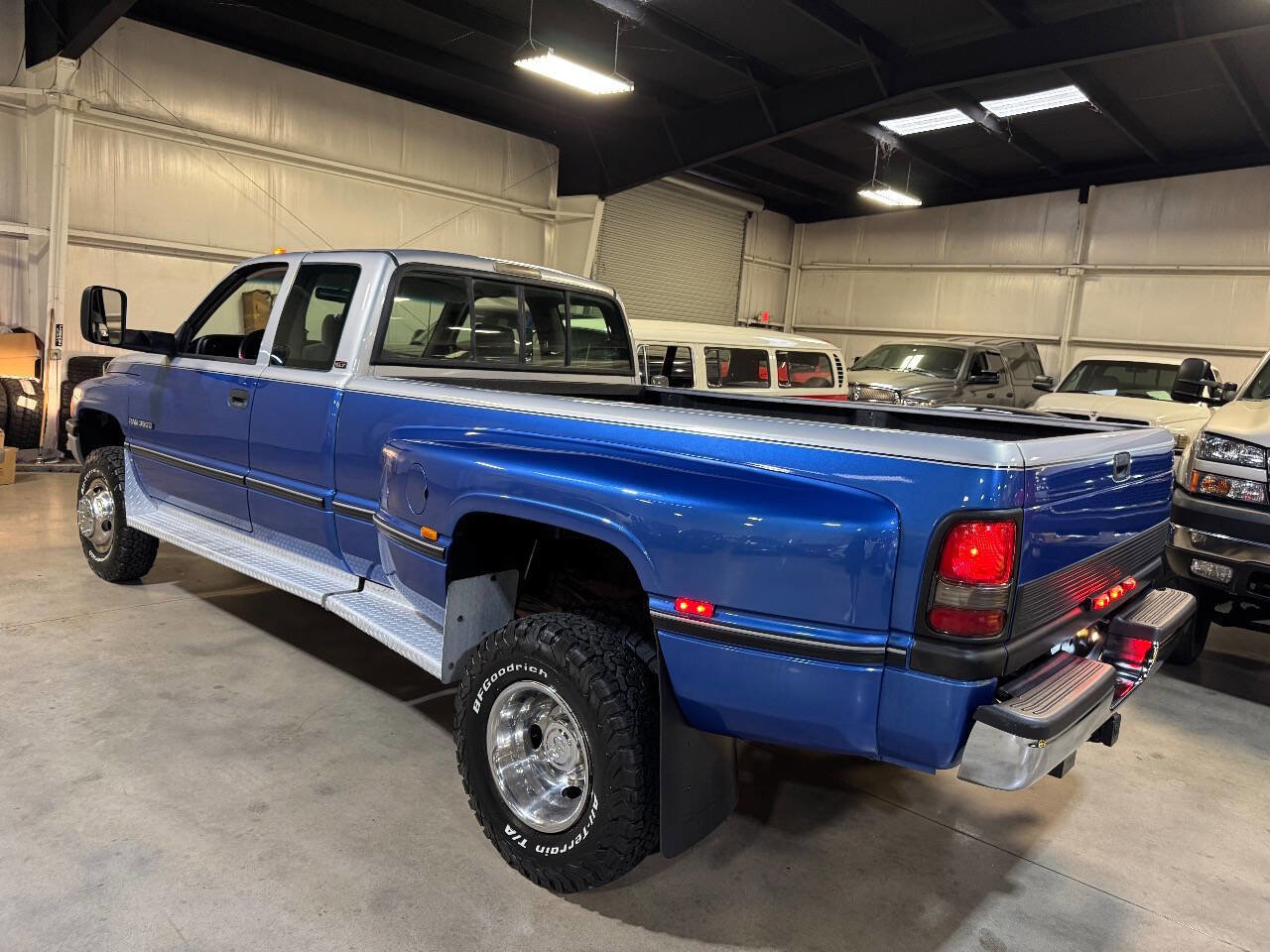 Used 1996 Dodge Ram 3500 Truck 4x4 Club Cab image 3