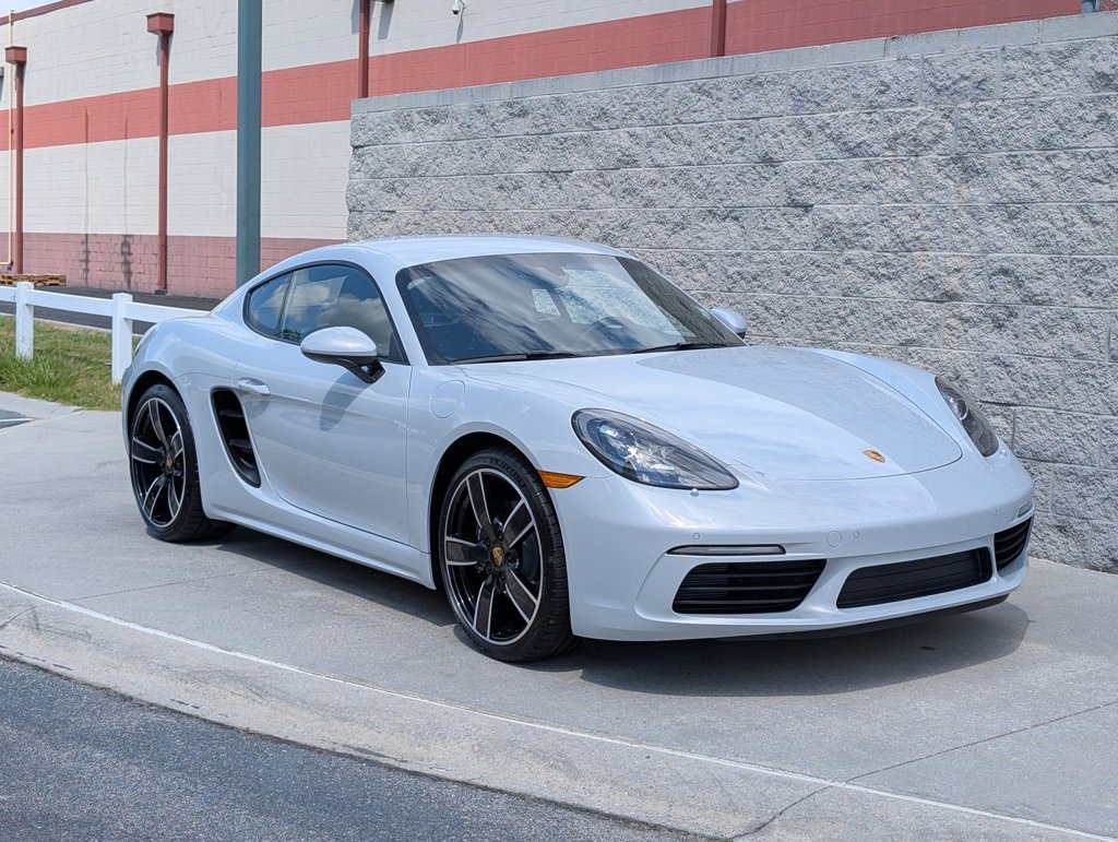 New 2025 Porsche 718 Cayman image 9