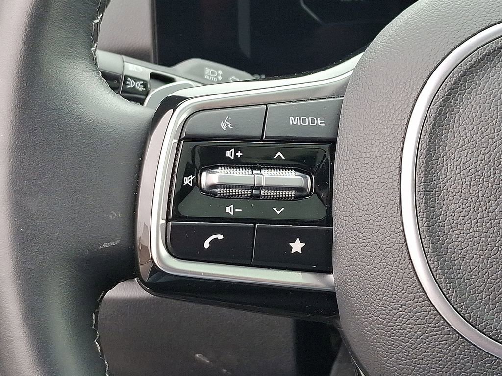 Used 2025 Kia Sorento SX Prestige image 23
