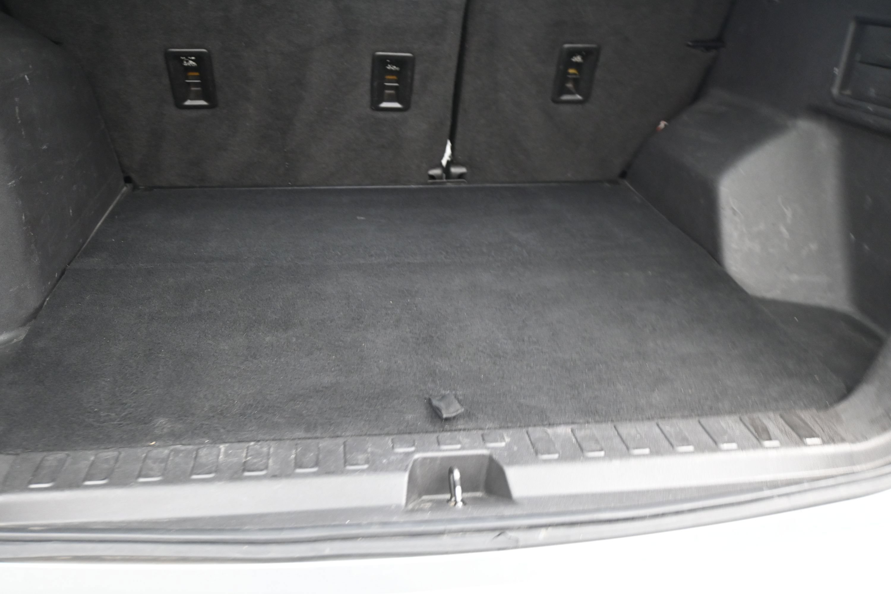 Used 2019 Chevrolet Equinox LT w/ Sun & Navigation Package FWD image 13