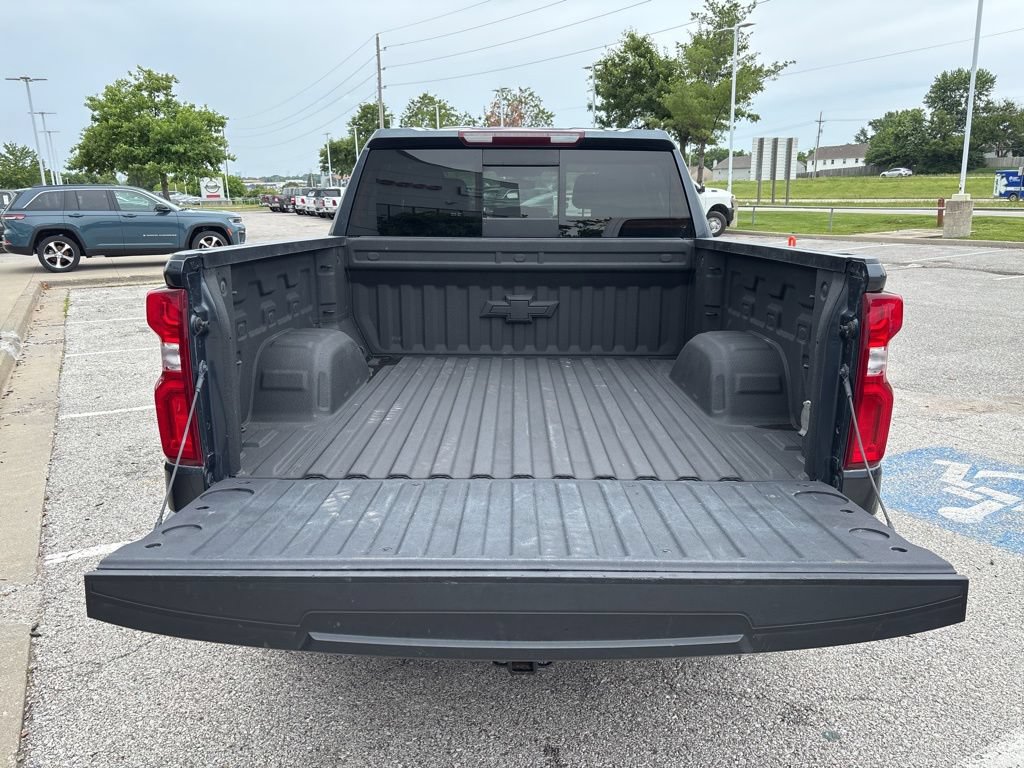 Used 2022 Chevrolet Silverado 1500 RST w/ True North Edition Plus AWD/4WD image 2