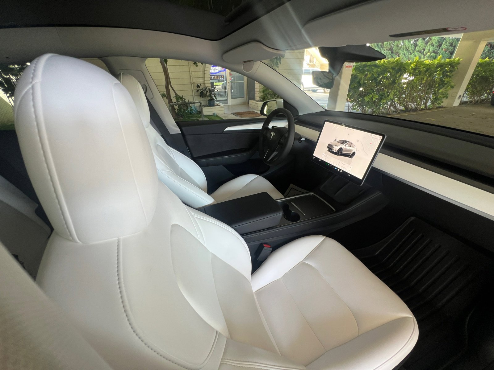 Used 2022 Tesla Model Y Performance image 23