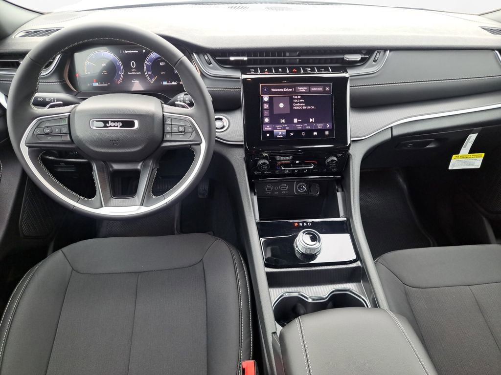 New 2025 Jeep Grand Cherokee Laredo w/ MOPAR Finishing Package RWD image 20