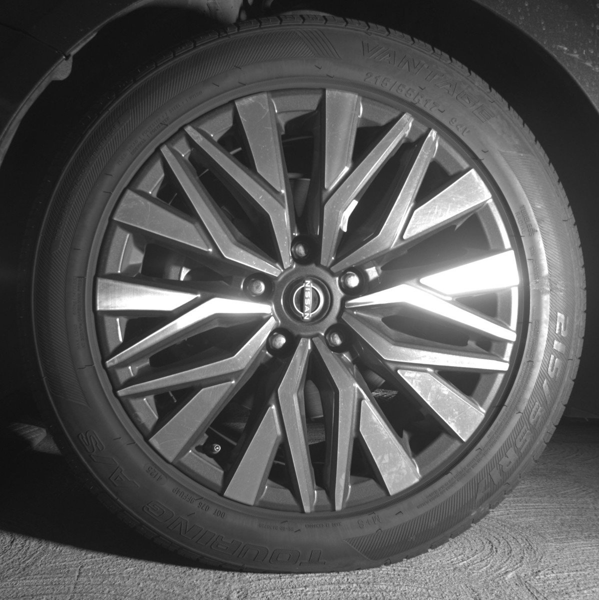 Used 2025 Nissan Altima 2.5 SV image 12