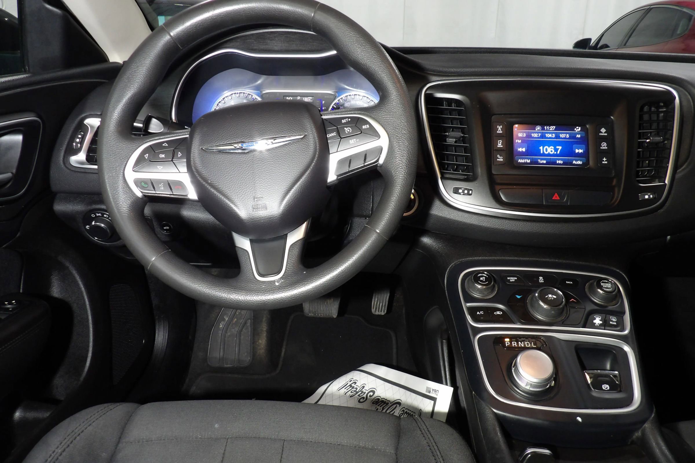Used 2016 Chrysler 200 Limited FWD image 10