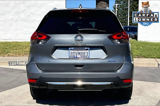 Used 2020 Nissan Rogue S w/ Special Edition Package FWD image 4