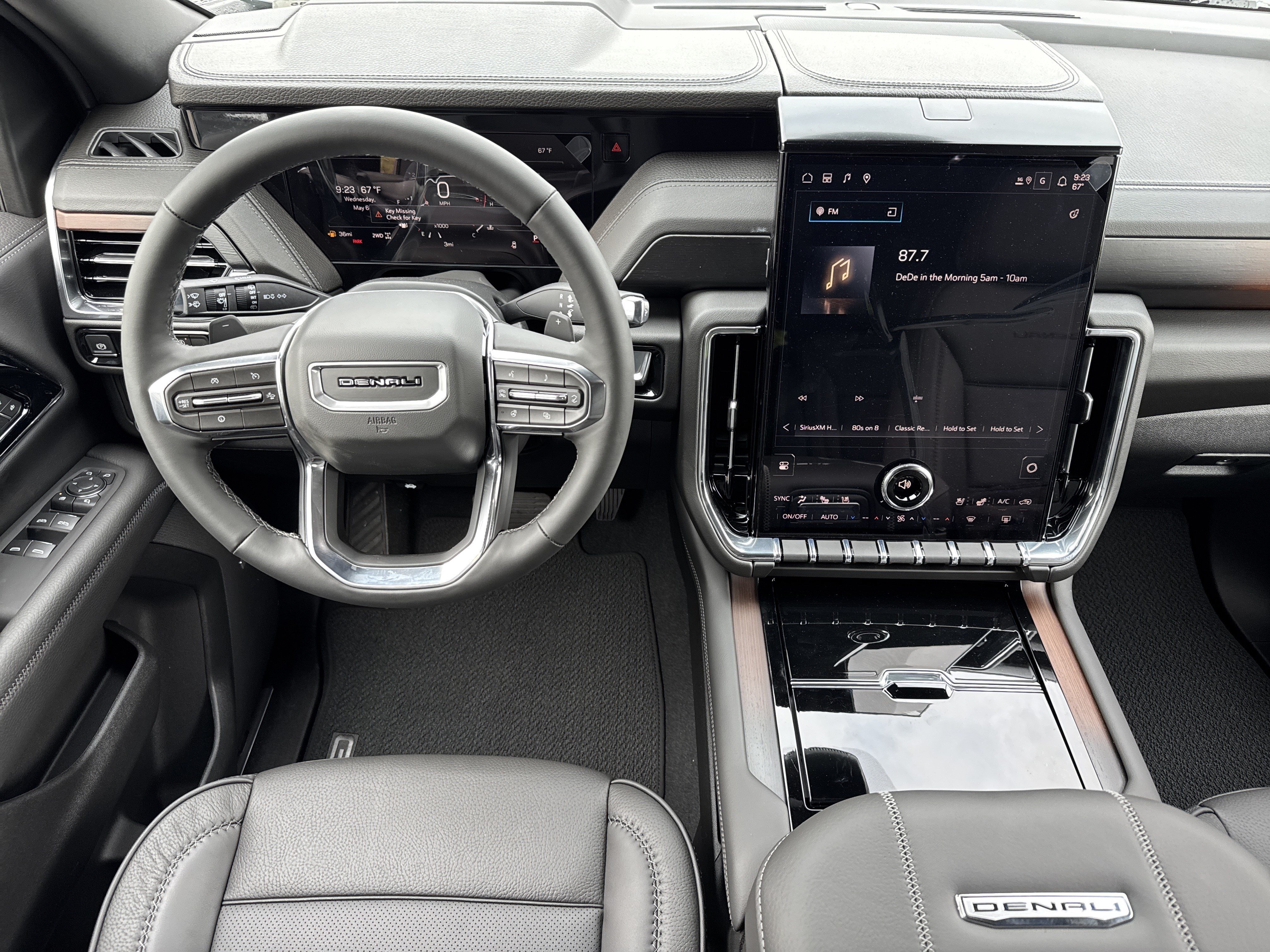 New 2026 GMC Yukon XL Denali w/ Sun & Power Step Package AWD/4WD image 18