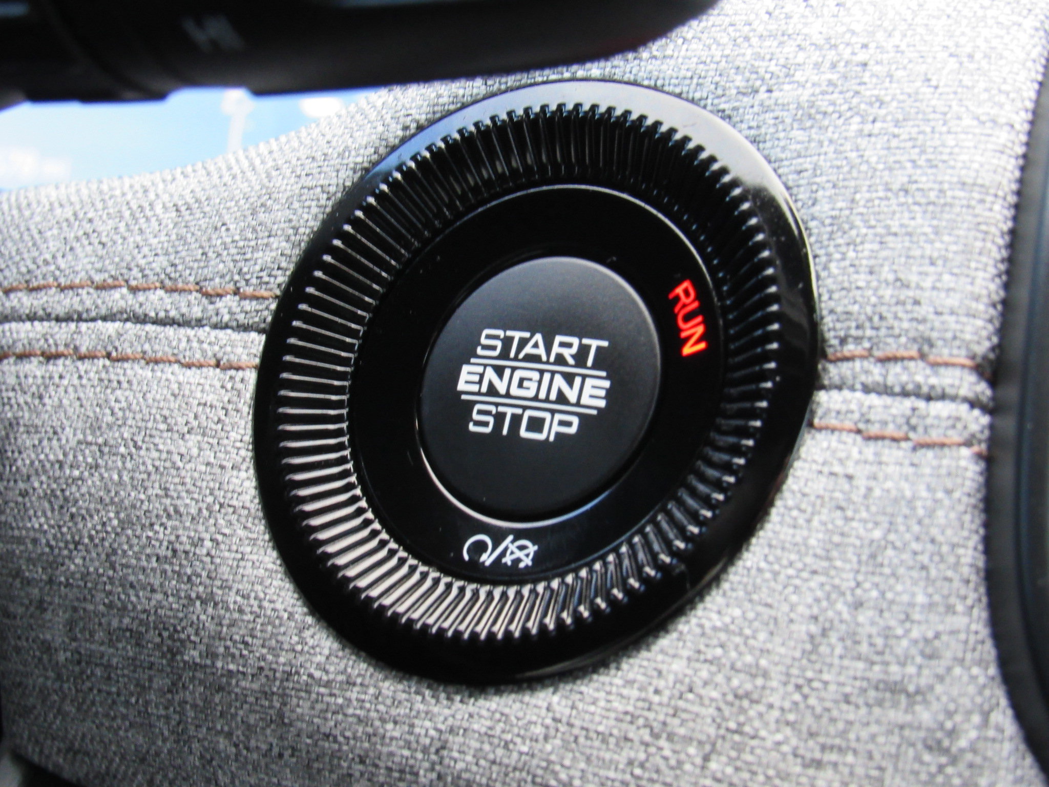 Used 2023 Jeep Compass Latitude image 24