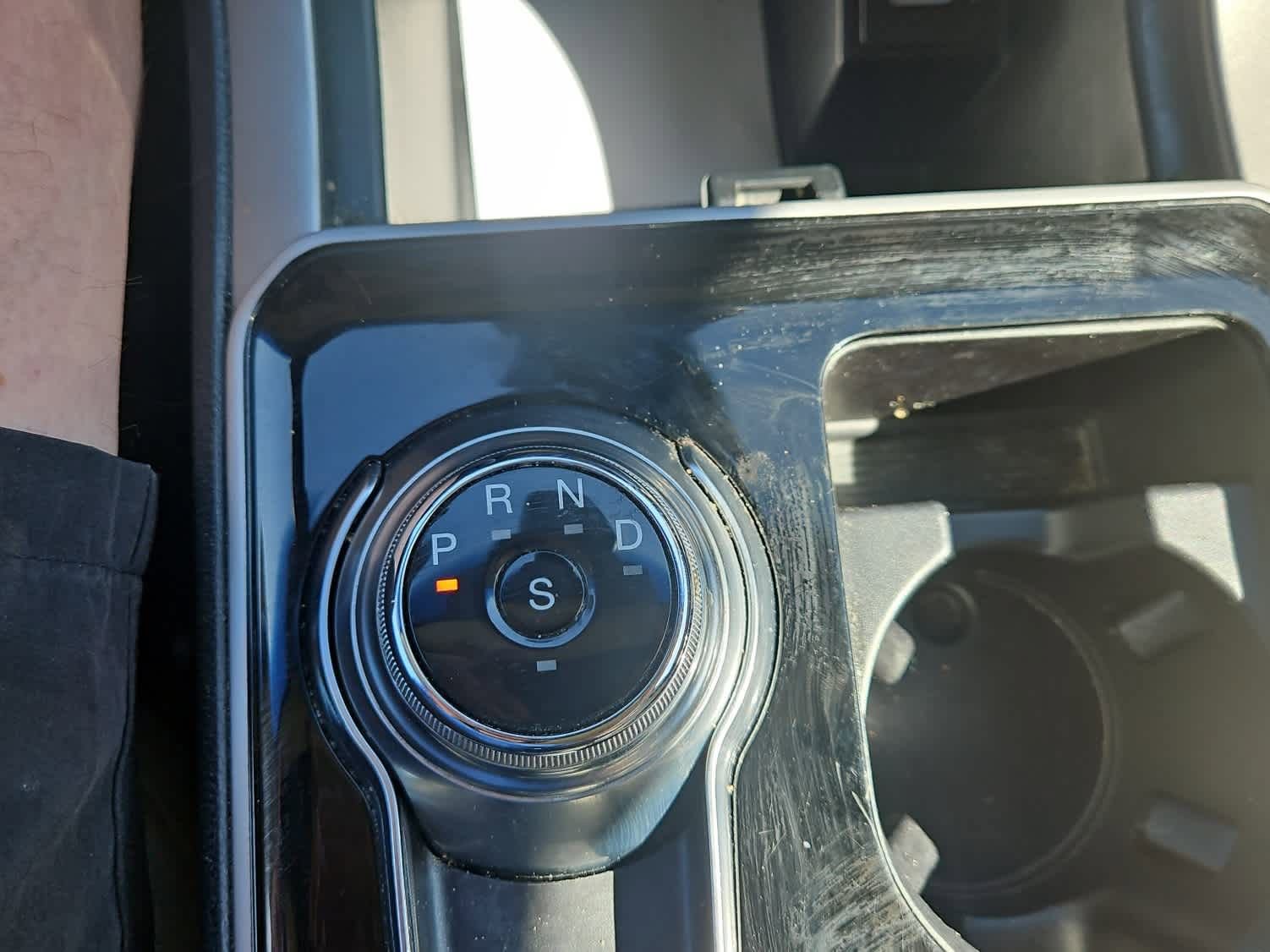 Used 2020 Ford Edge SEL w/ Convenience Package image 18