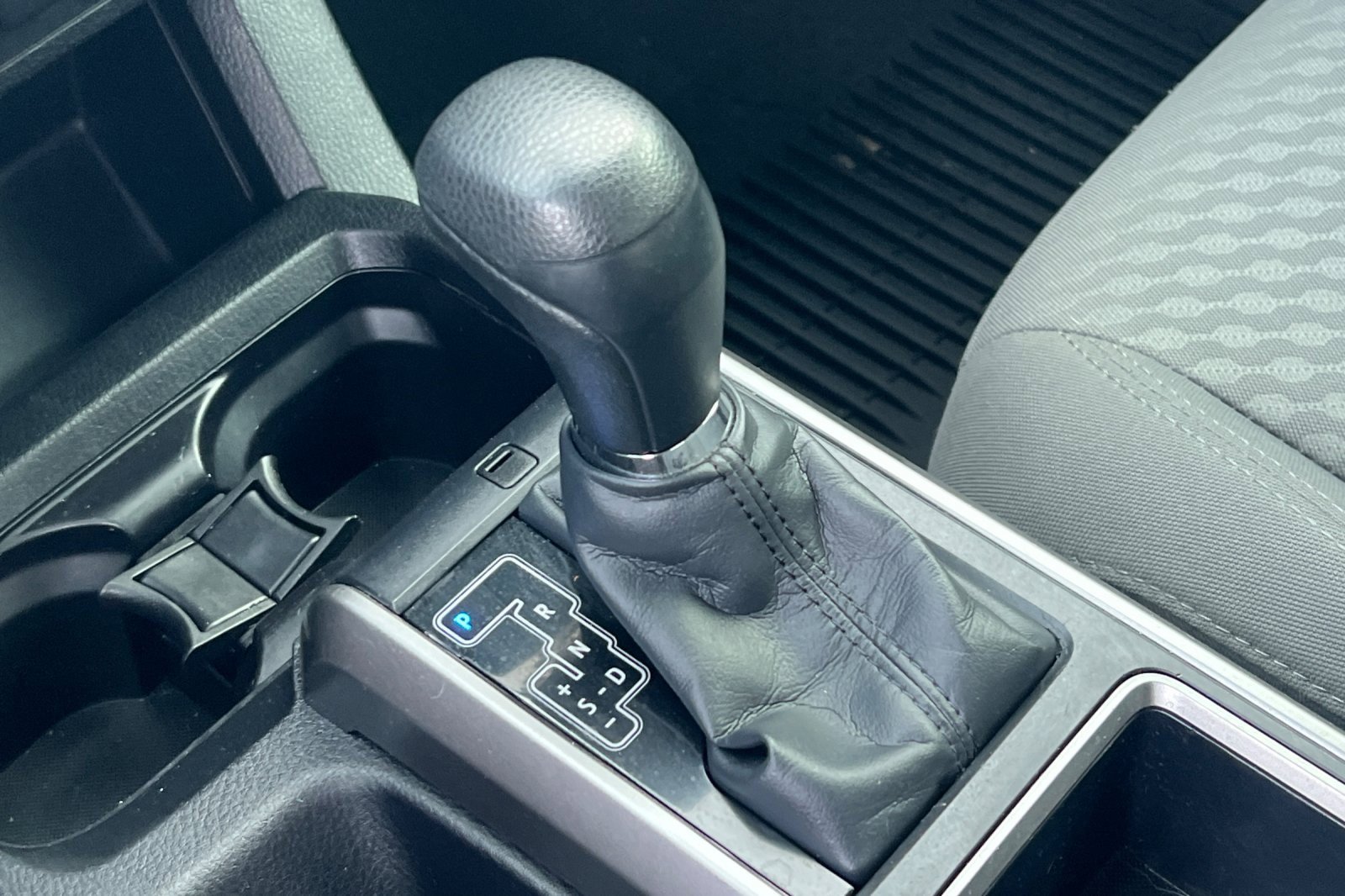 Used 2022 Toyota Tacoma SR5 image 21