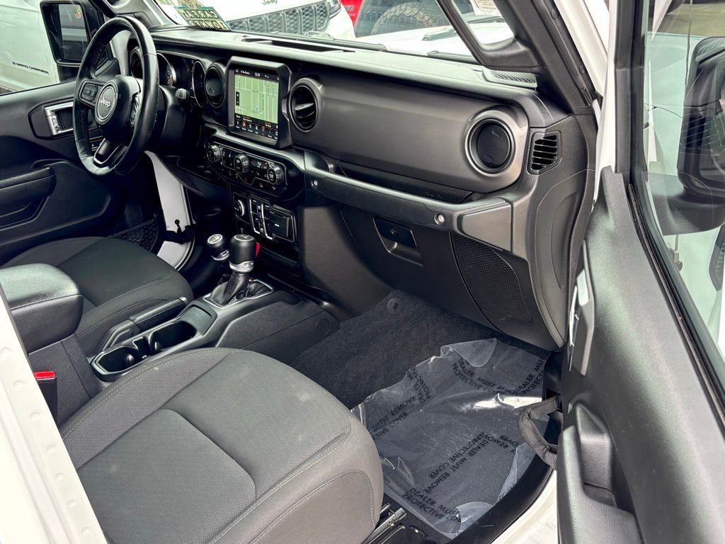 Used 2022 Jeep Gladiator Willys image 25