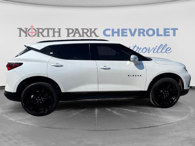 Used 2021 Chevrolet Blazer RS w/ Enhanced Convenience Package FWD image 2
