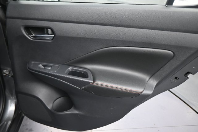 Used 2024 Nissan Versa SR FWD image 15