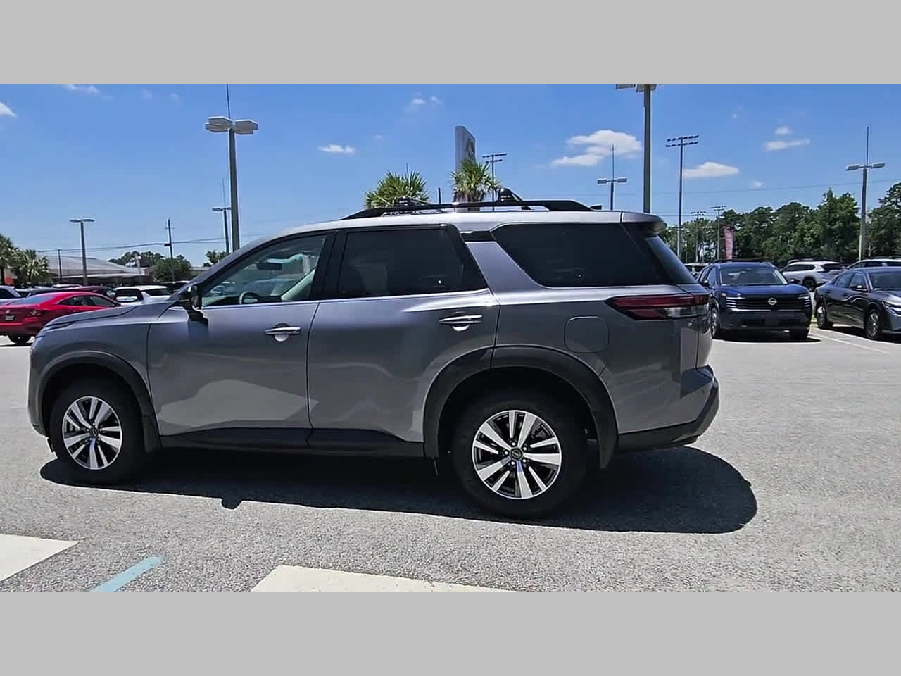 New 2026 Nissan Pathfinder SL FWD image 26
