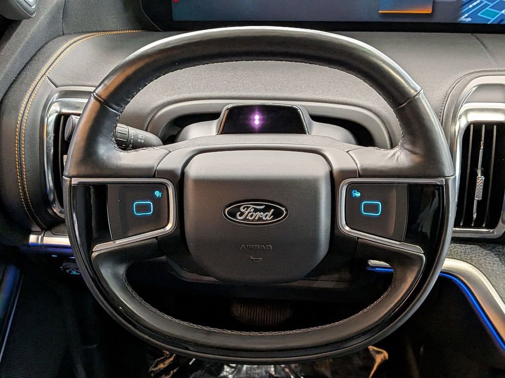 Used 2025 Ford Expedition Tremor image 26