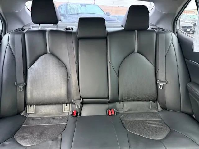 Used 2020 Toyota Camry XSE image 11