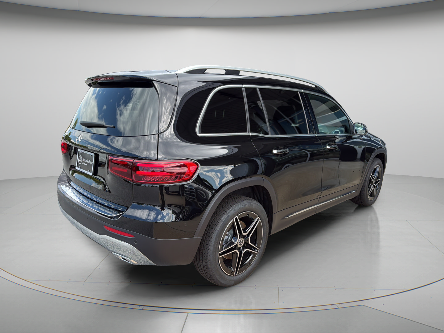 New 2026 Mercedes-Benz GLB 250 image 5