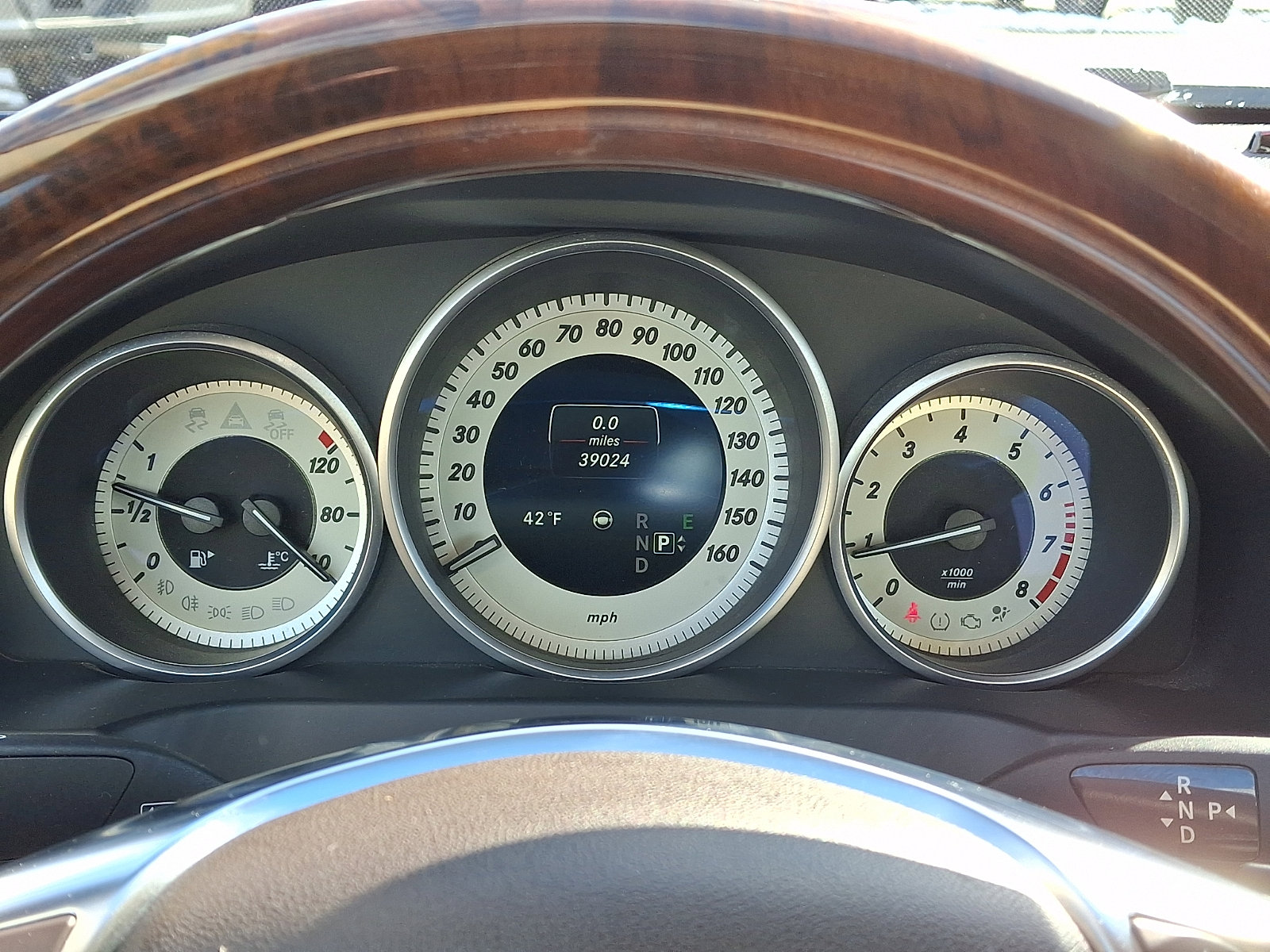 Used 2016 Mercedes-Benz E 400 Cabriolet image 25