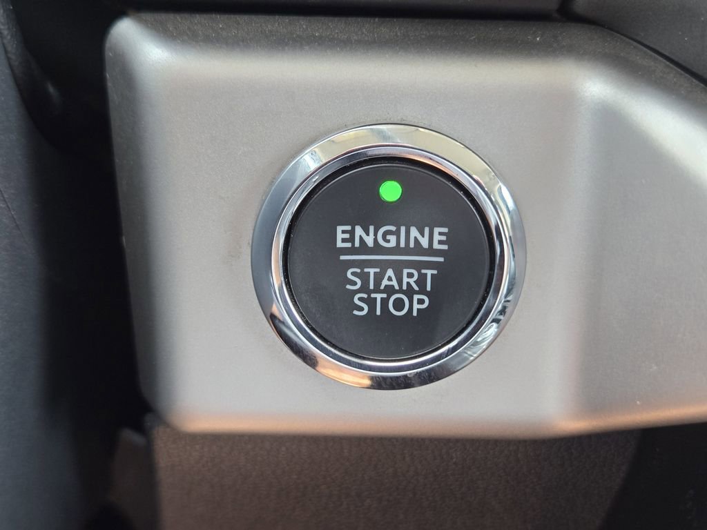 Used 2024 Ford Expedition XLT RWD image 26