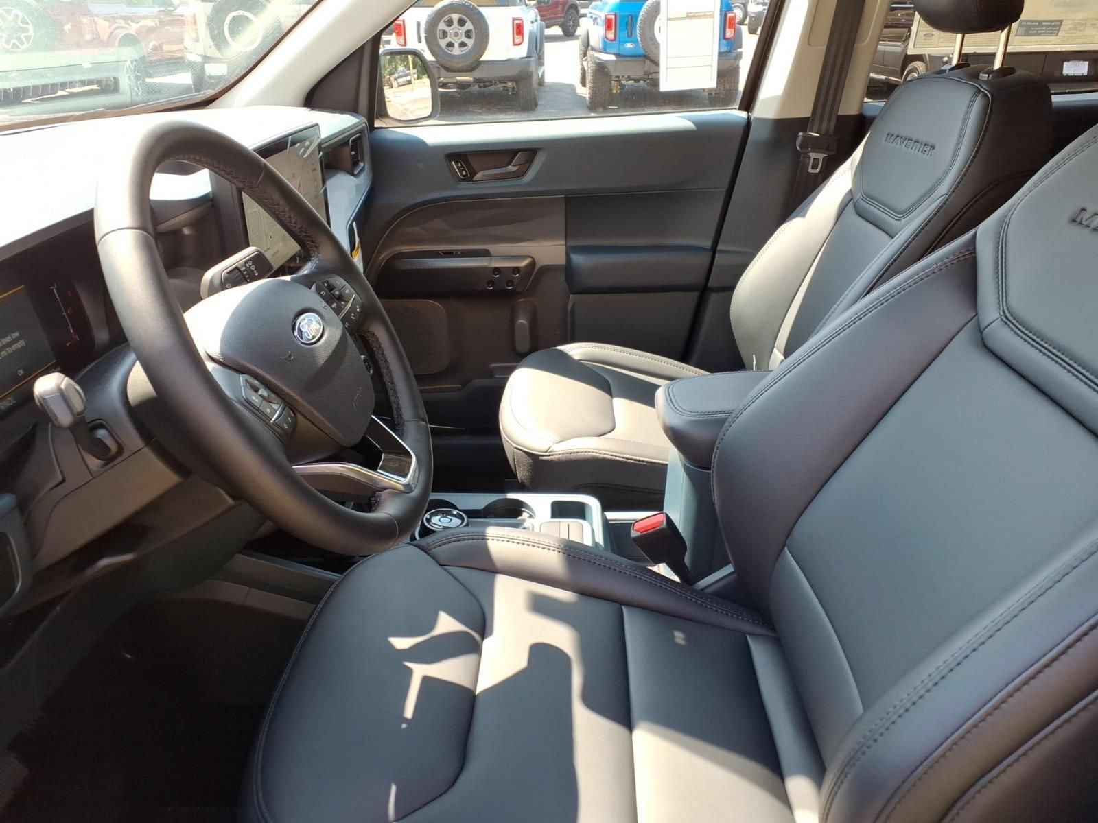 New 2026 Ford Maverick Lariat w/ Black Appearance Package AWD/4WD image 17