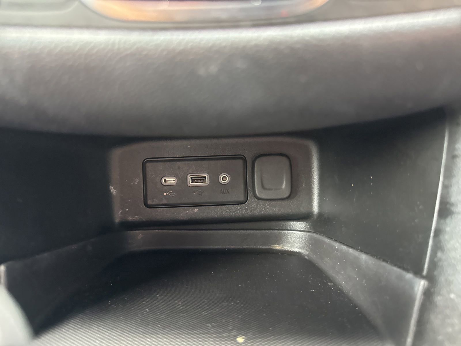 Used 2022 Chevrolet Equinox RS FWD image 26