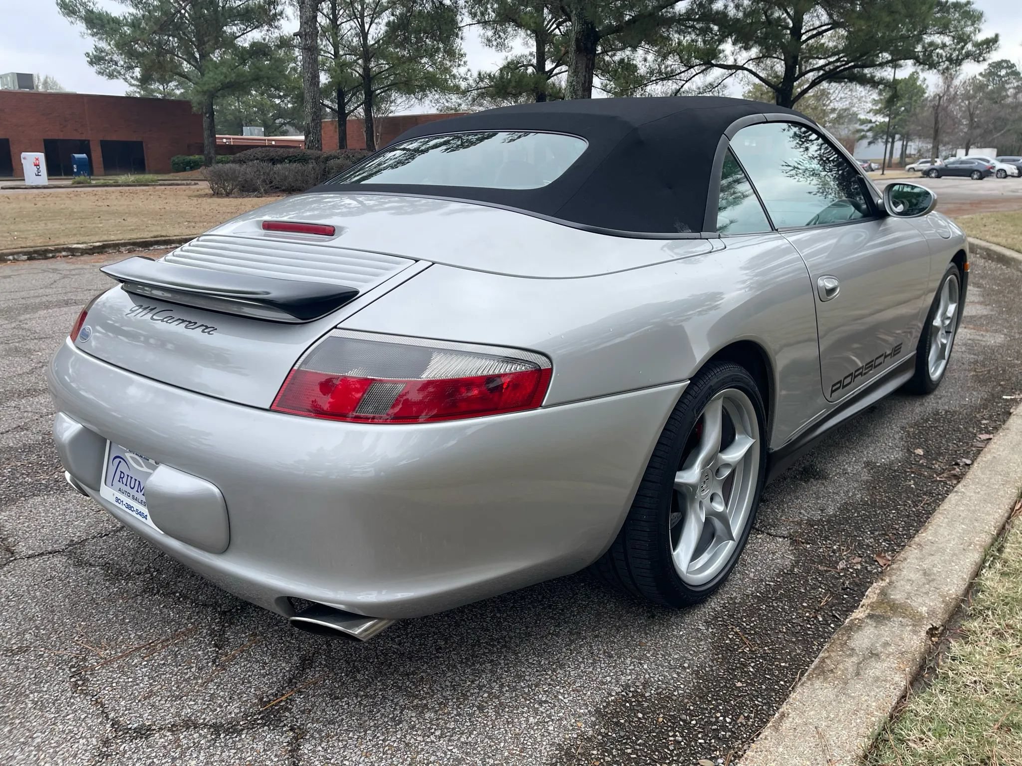 Used 2002 Porsche 911 Cabriolet image 7