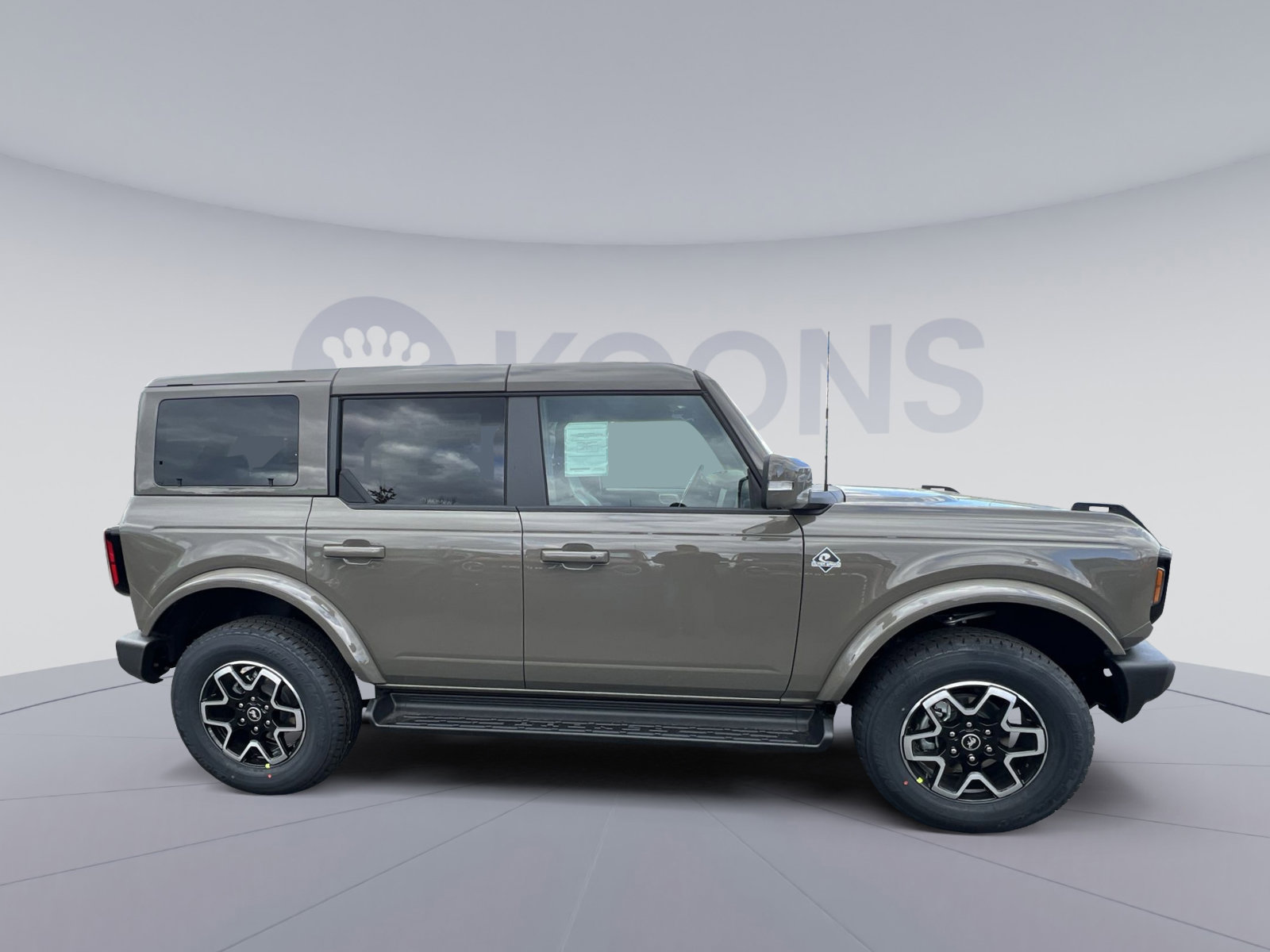 New 2025 Ford Bronco Outer Banks image 8