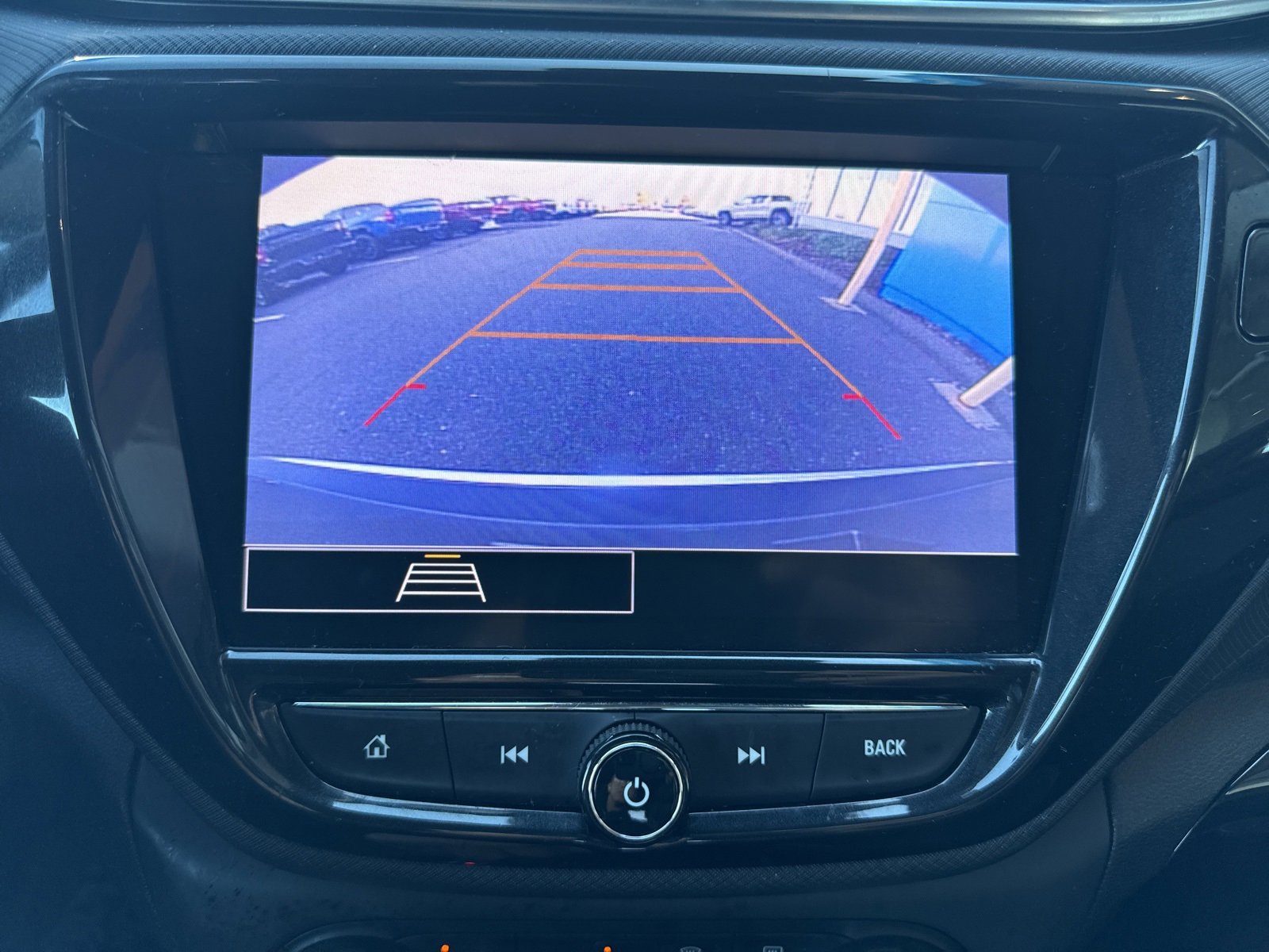 Used 2022 Chevrolet TrailBlazer LT w/ Convenience Package image 23