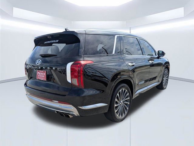Used 2023 Hyundai Palisade Calligraphy image 4