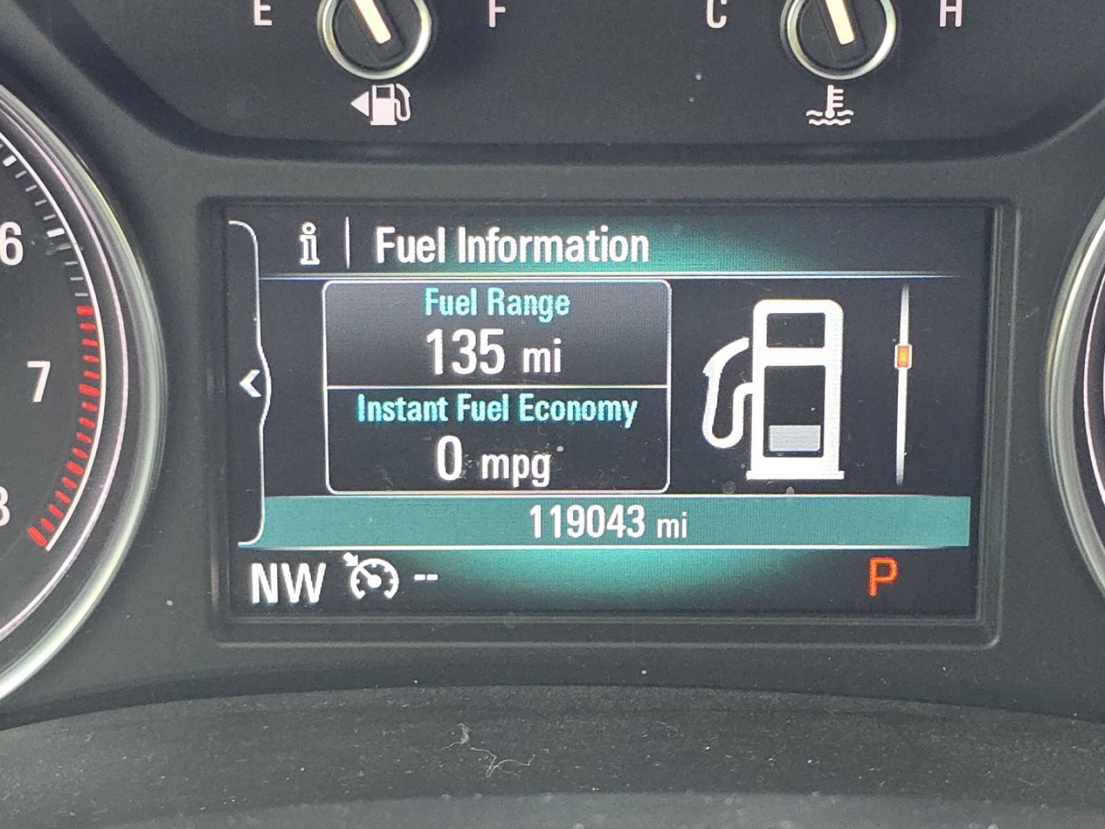 Used 2019 Buick Enclave Essence AWD/4WD image 30