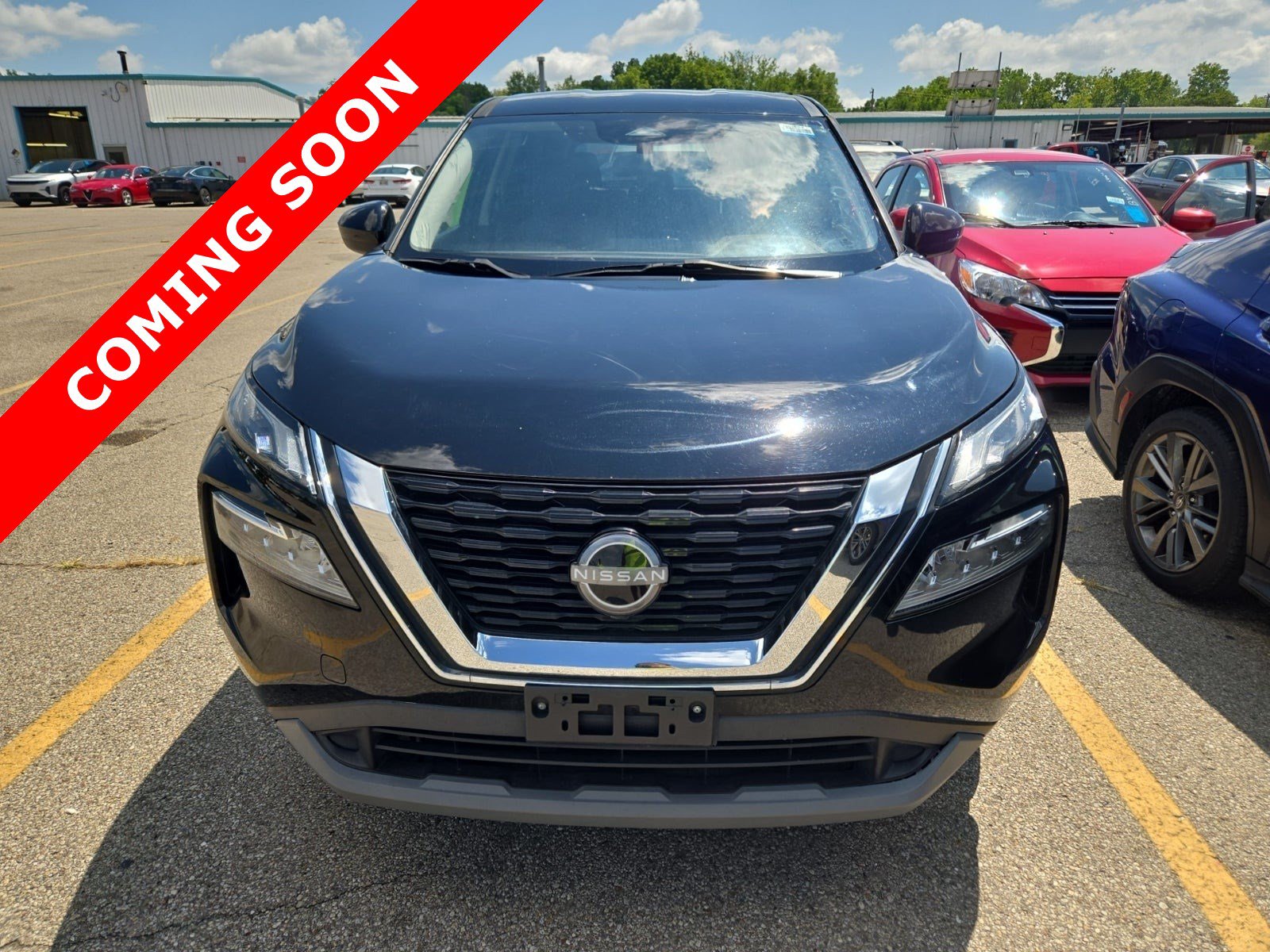 Used 2023 Nissan Rogue SV AWD/4WD image 3