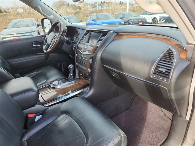 Used 2011 INFINITI QX56 7-Passenger w/ Deluxe Touring Pkg image 30