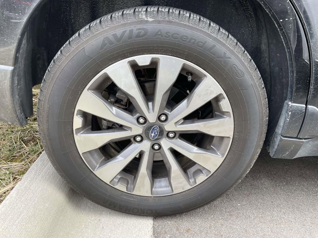 Used 2019 Subaru Outback 3.6R Touring image 6
