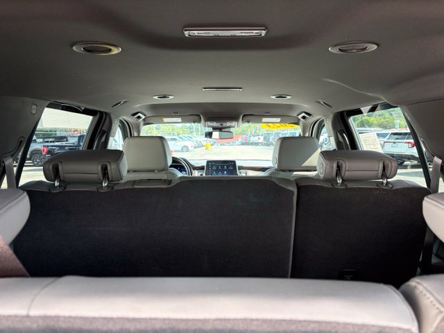 Used 2023 Chevrolet Tahoe Z71 AWD/4WD image 33