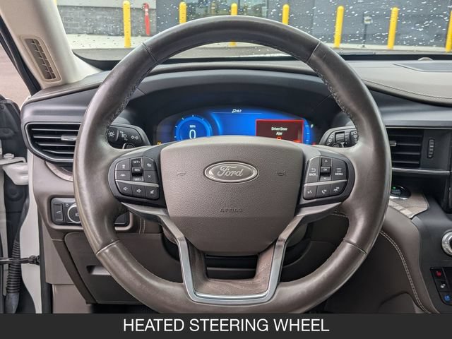 Used 2020 Ford Explorer Platinum w/ Premium Technology Package AWD/4WD image 18