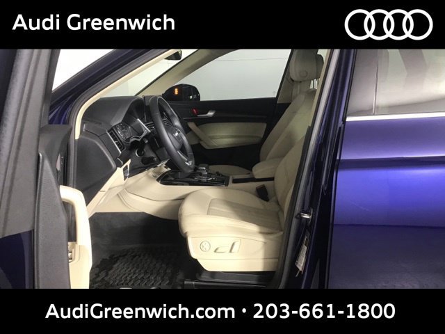 Certified 2023 Audi Q5 2.0T Premium w/ Convenience Package AWD/4WD image 9