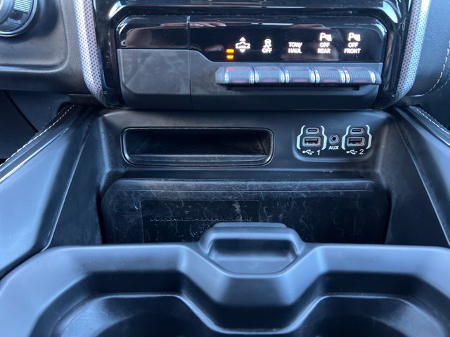 Used 2020 RAM 1500 Limited w/ Black Appearance Package AWD/4WD image 18
