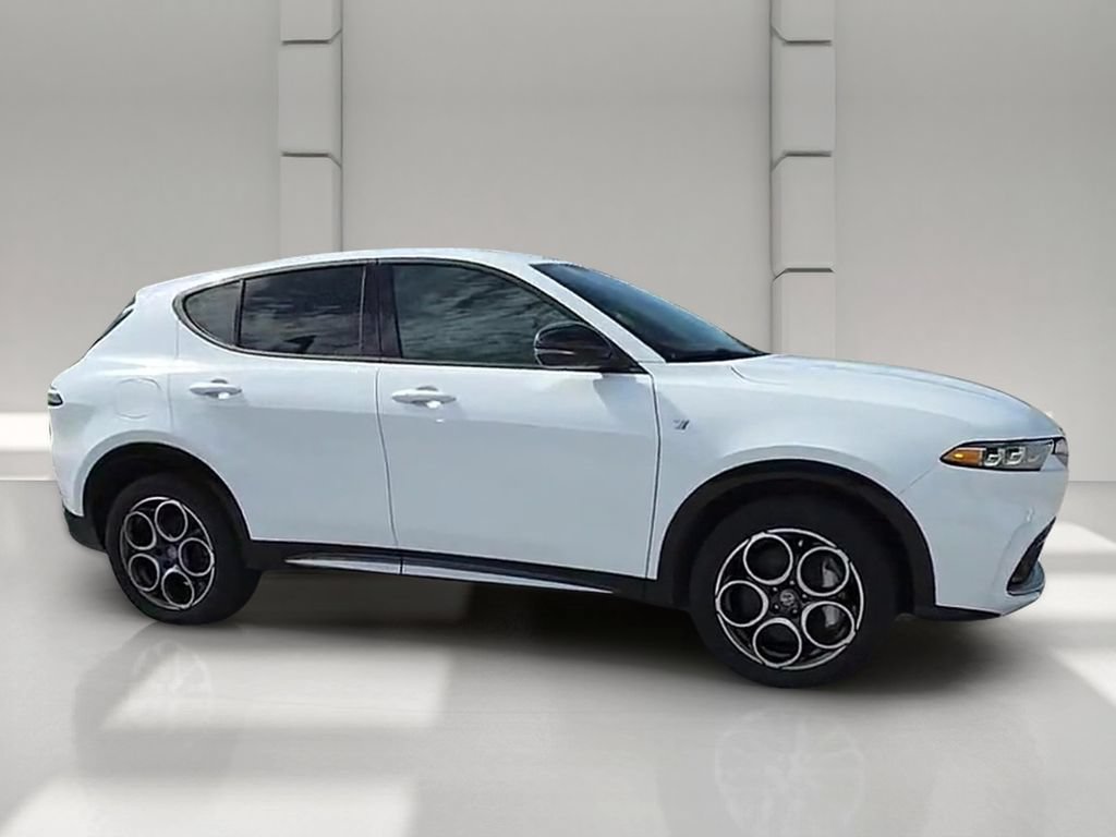 Used 2024 Alfa Romeo Tonale Ti AWD/4WD image 42