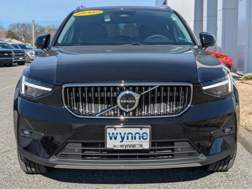 New 2025 Volvo XC40 B5 Plus w/ Protection Package Premier image 9