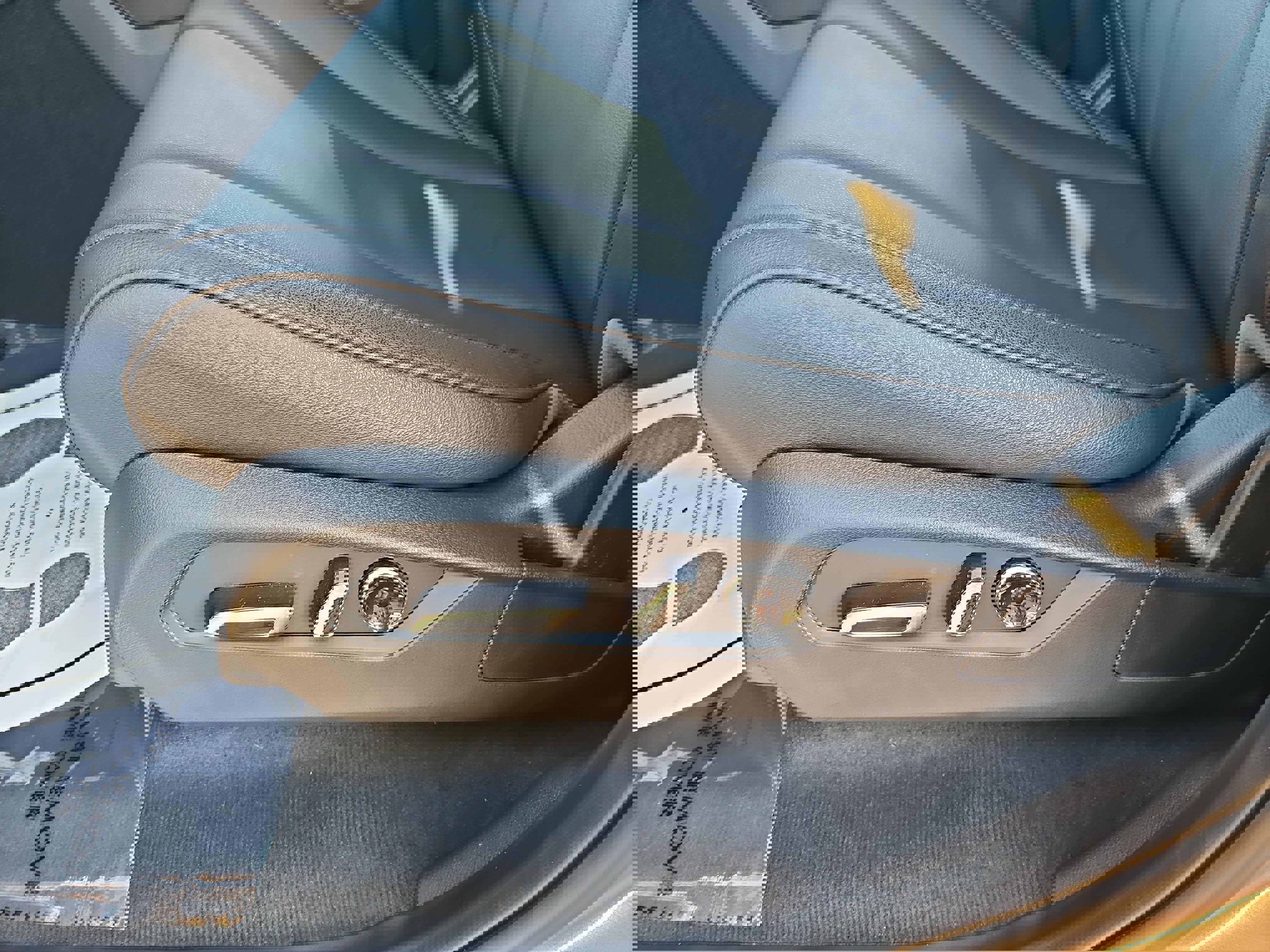 Used 2025 Acura MDX SH-AWD image 28