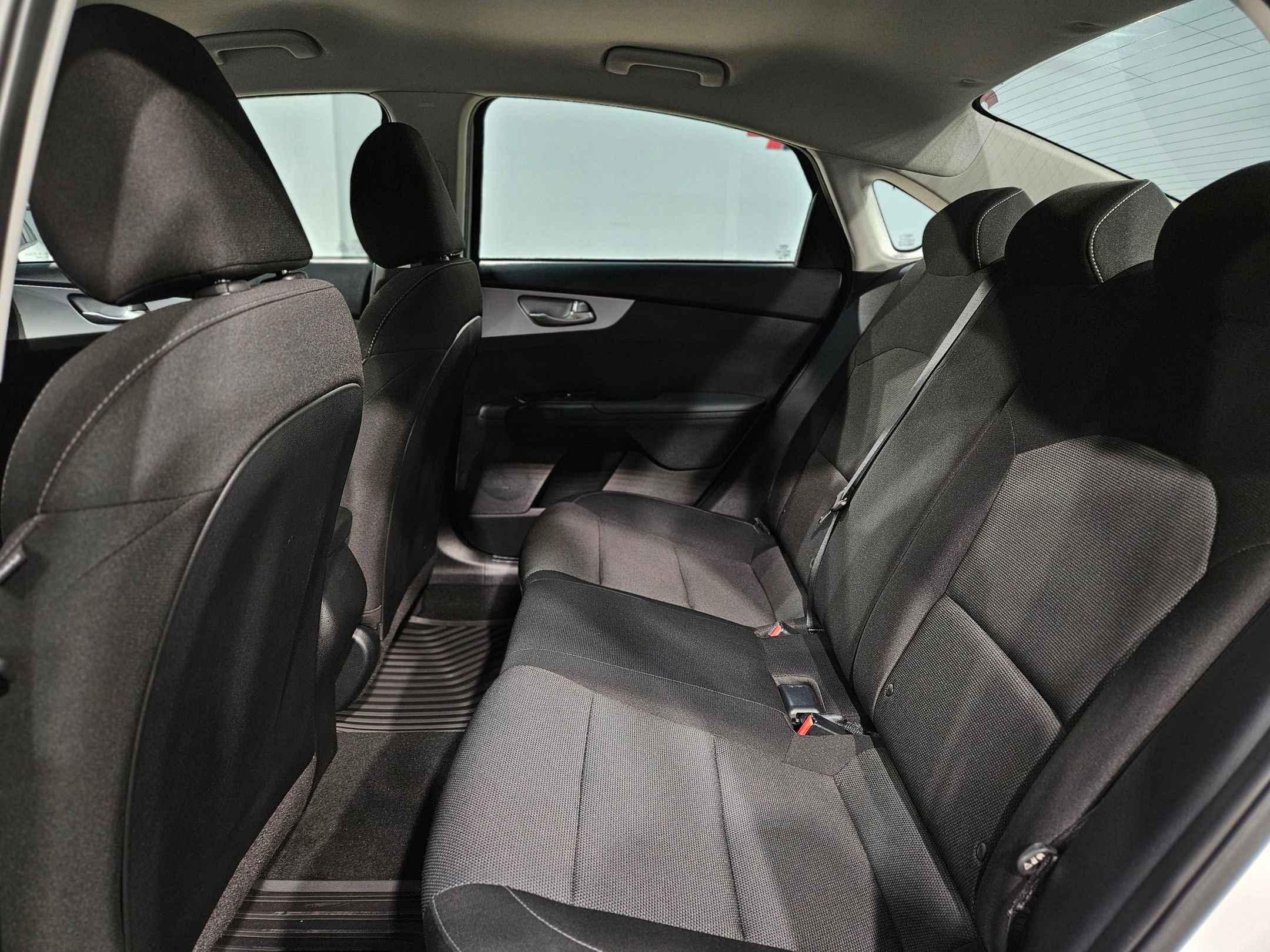 Used 2024 Kia Forte LXS w/ LXS Technology Package image 35