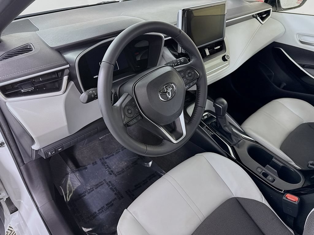 Certified 2025 Toyota Corolla XSE FWD image 17