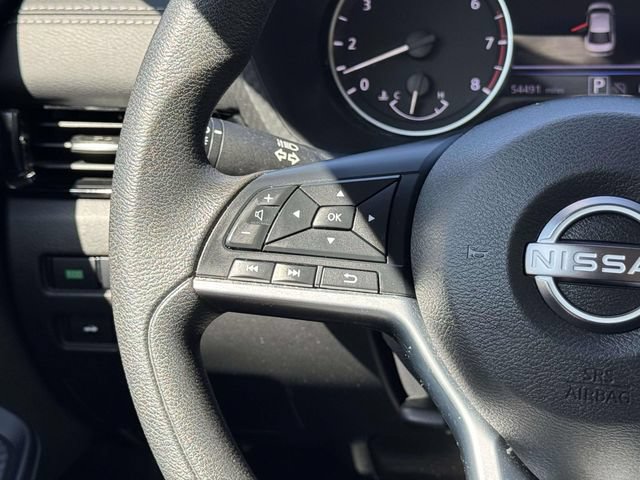 Used 2024 Nissan Sentra SV FWD image 25