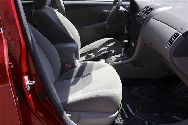 Used 2010 Toyota Corolla LE FWD image 26