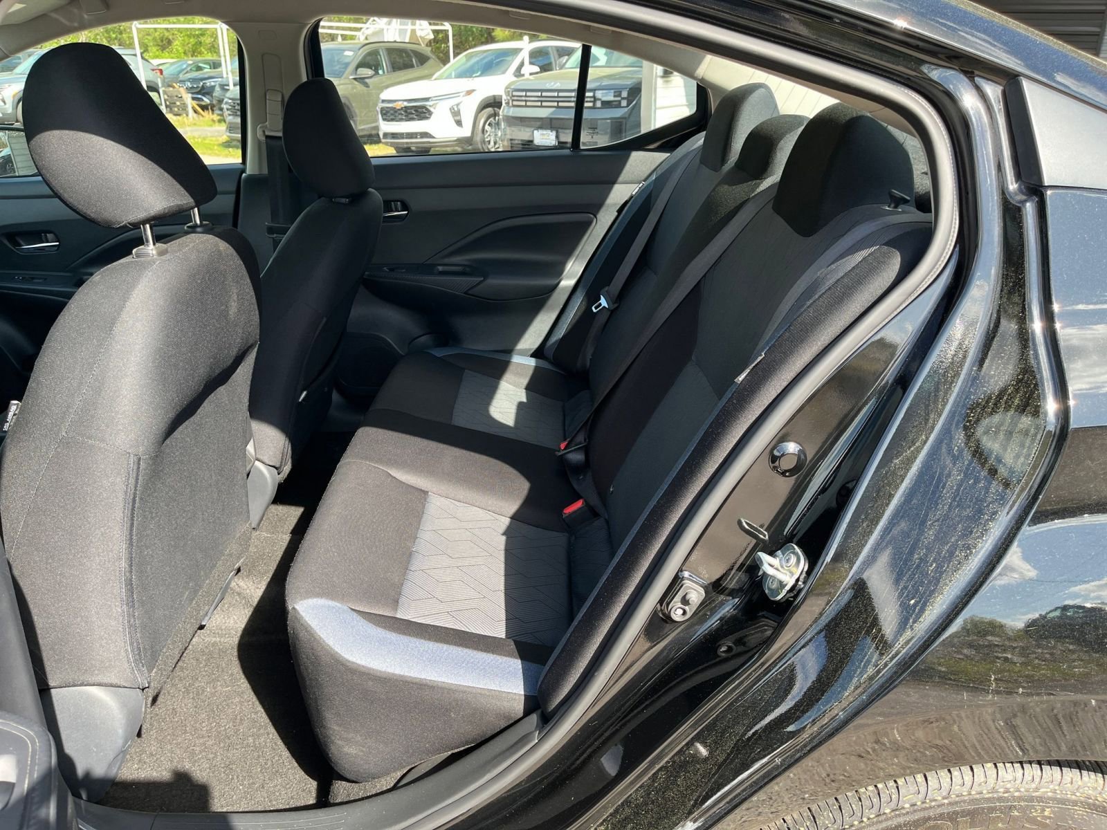 Used 2025 Nissan Versa SV image 22