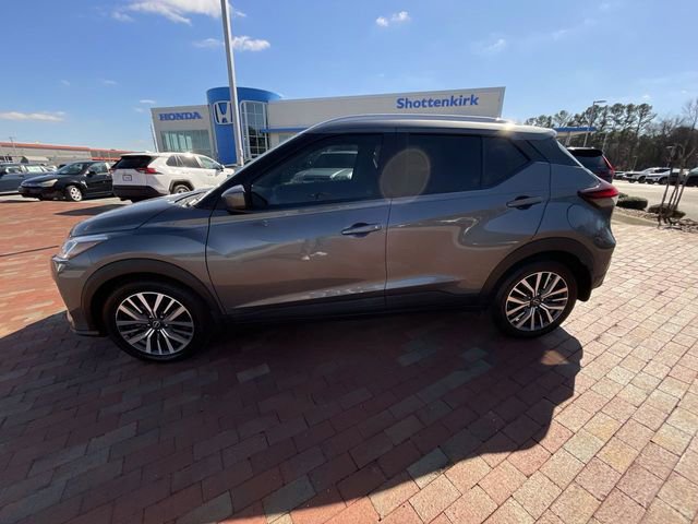 Used 2022 Nissan Kicks SV image 29