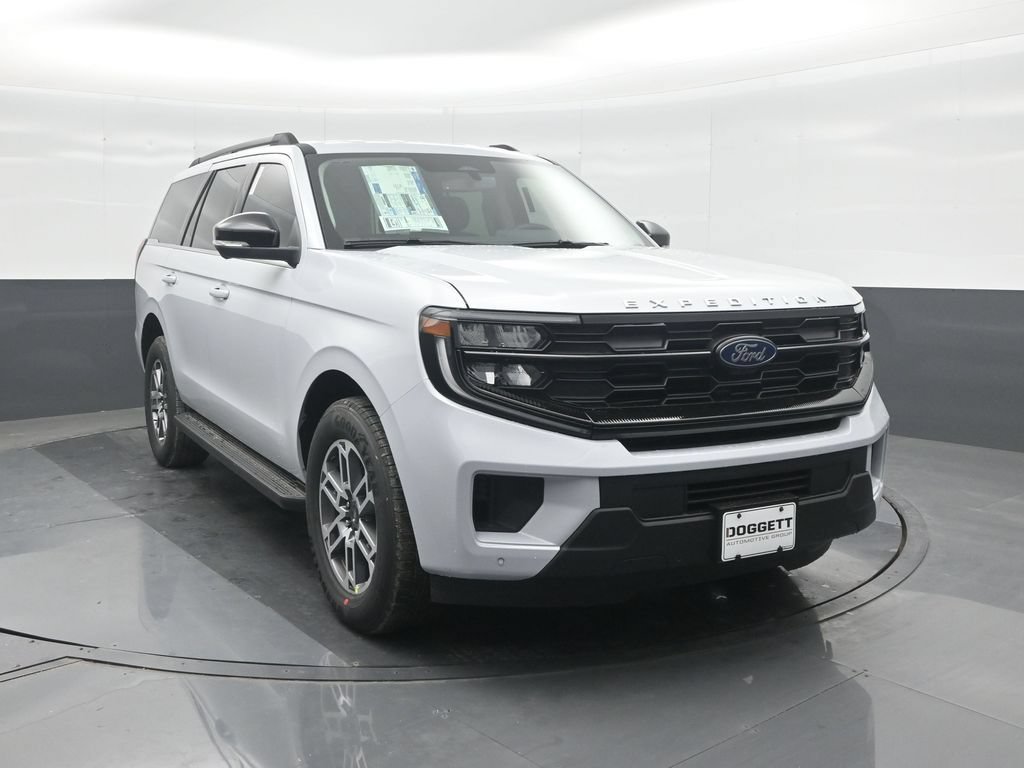 New 2026 Ford Expedition Active RWD image 8